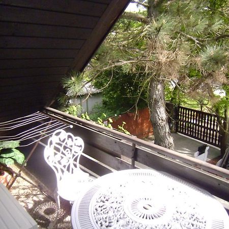 Garden Etterem Kavezo Es Panzio Tahitotfalu Ngoại thất bức ảnh